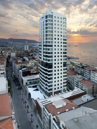 The Port Residance   23 Katlı  2006,    35.000m2,   