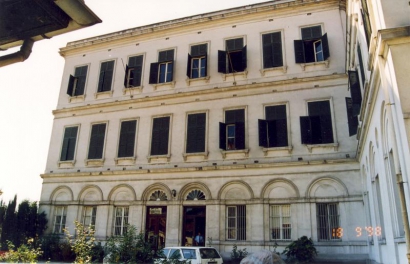 Taksim İtalyan Hastanesi     (1996,    40.000m2,   Proje+Danışmanlık Hizmetleri)